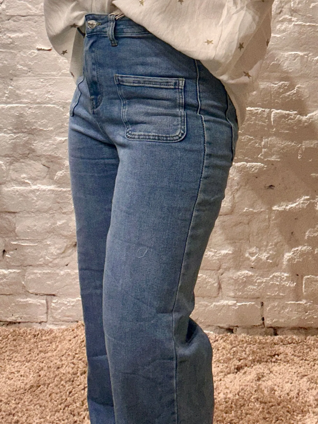 Club Denim 70's Vibe Front Pocket Wide Leg Jeans in Washed Denim
